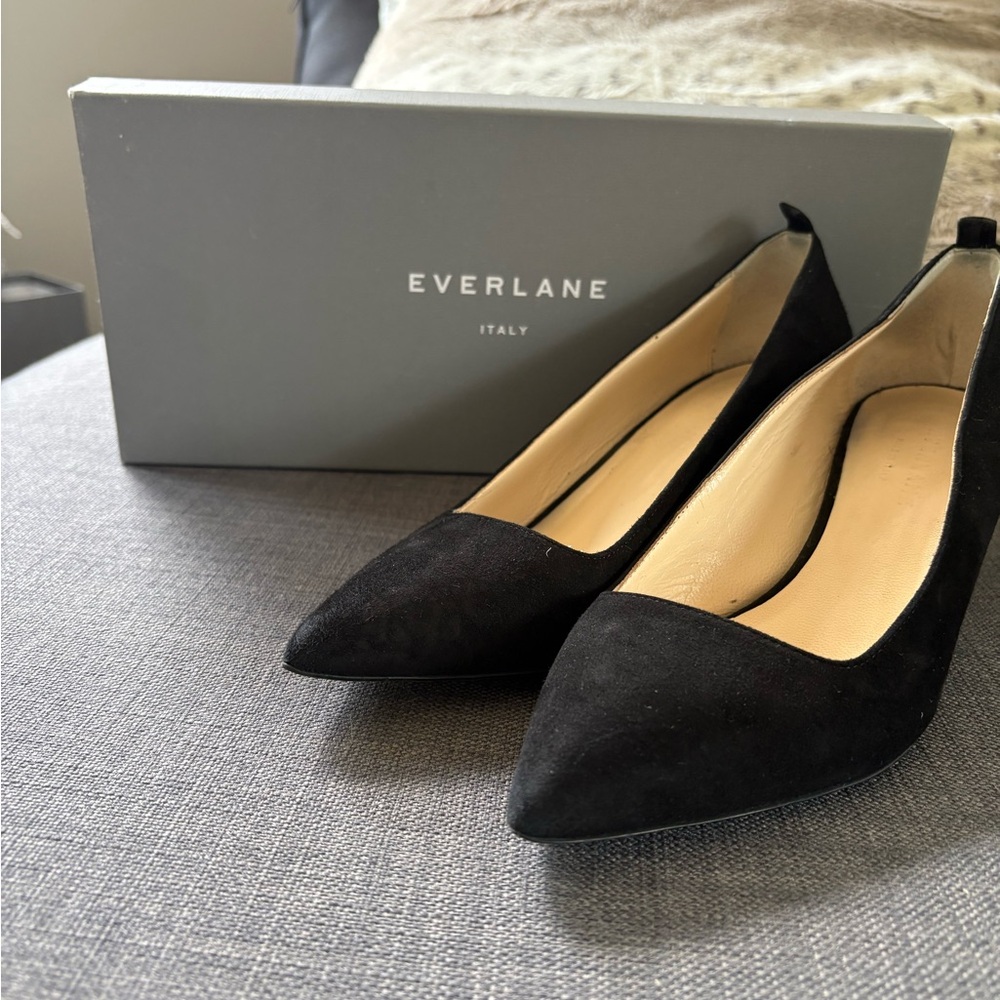 Everlane Black Suede Kitten Heel Size 6.5